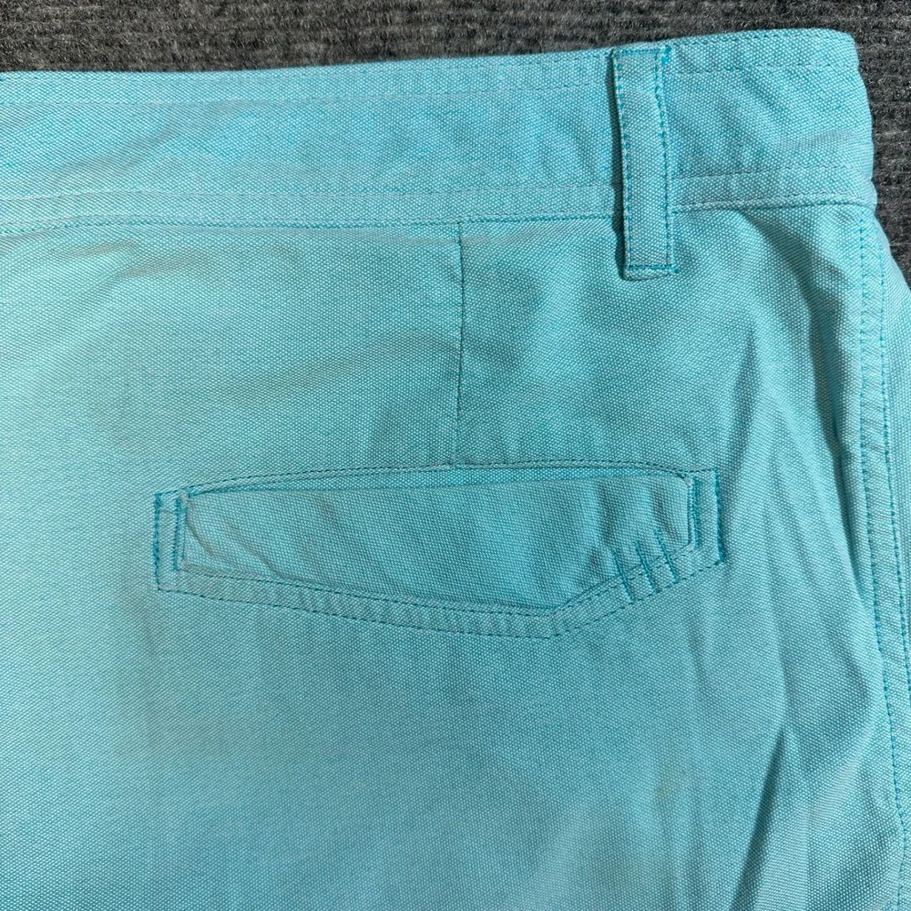 Lululemon Athletica Commission Shorts Mens 34 Turquoise Blue Golf 9 Inseam